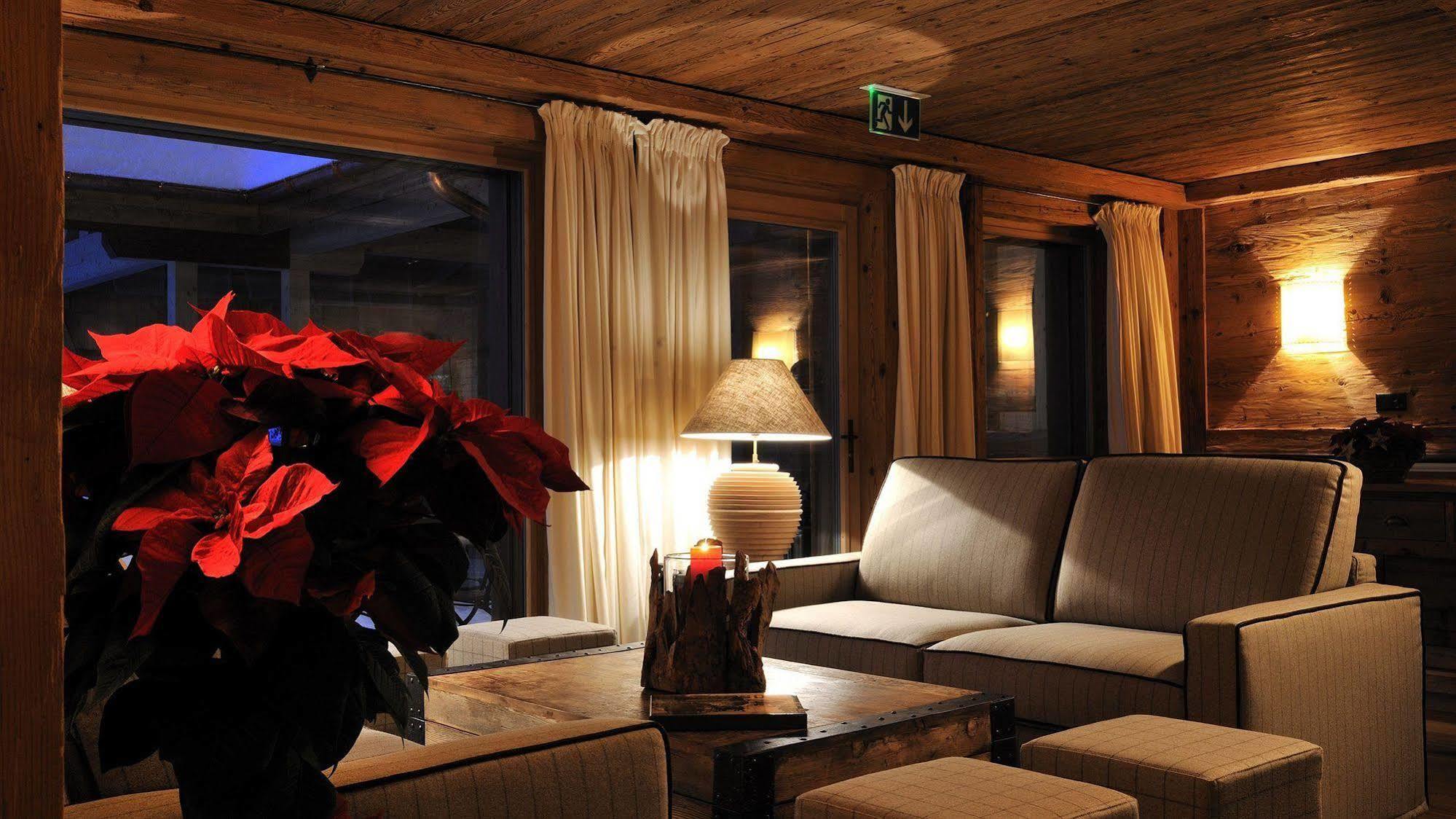 Hotel des Alpes Superieur Gstaad Extérieur photo